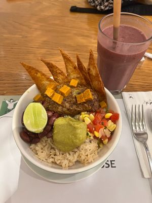 La Energia Bowl at Broccoli Revolution - Central Embassy in Bangkok