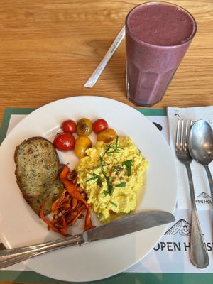 Vegan Scrambled Egg (Tofu) at Broccoli Revolution - Central Embassy in Bangkok