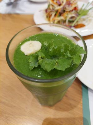 Green green smoothie at Broccoli Revolution - Central Embassy in Bangkok