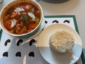 Gaeng som with brown rice at Broccoli Revolution - Central Embassy in Bangkok