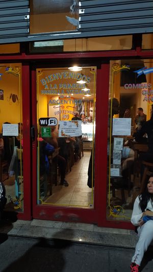Entrance of the restaurant at La Reverde Parrillita Vegana in Buenos Aires
