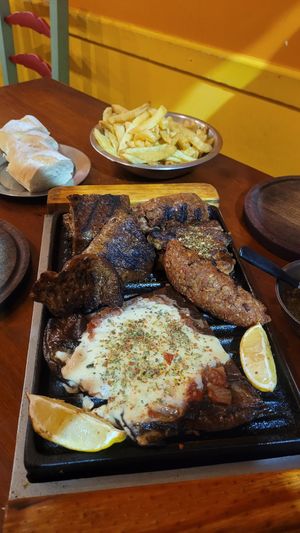 All vegan 😍 at La Reverde Parrillita Vegana in Buenos Aires