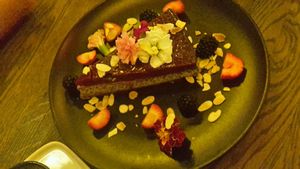 vegan cake  at Pod Lampionami in Poznan