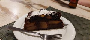 Pear and chocolate pie at Nirvana in Florence