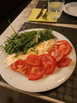 Calabrese Salad at Nirvana in Florence
