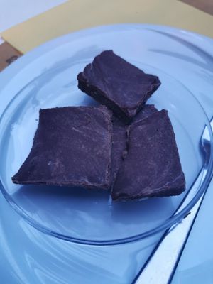 Laddhu (chickpea buiscuits) at Nirvana in Florence