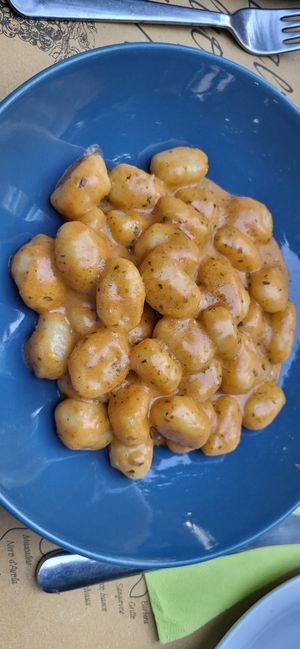 Gnocchi with red pesto at Nirvana in Florence