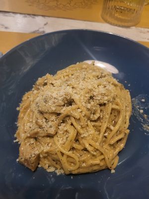 Truffle carbonara at Nirvana in Florence
