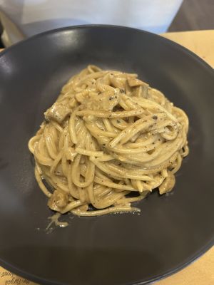 carbonara with truffles  at Nirvana in Florence