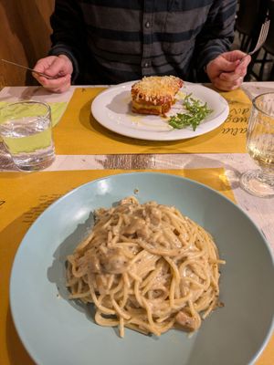 Carbonara and Lasagne at Nirvana in Florence
