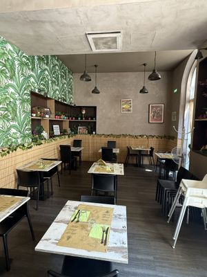 Inside   at Nirvana in Florence