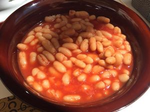 Fagioli all'uccelletto: beans with tomatoes sauce  at Nirvana in Florence