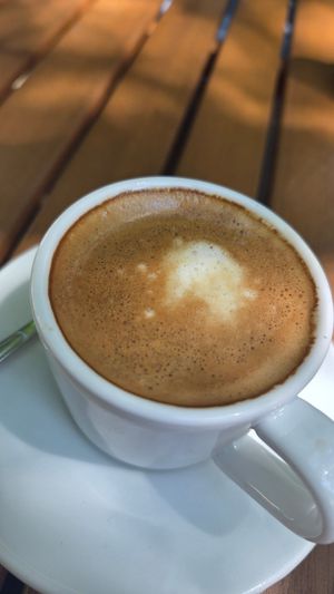 Café macchiato at Natureza in Prague