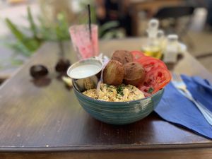 Loaded well 👌🏽  at Katako Veg in Santiago