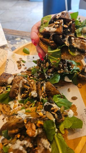 Tostada champi con semillas at Katako Veg in Santiago