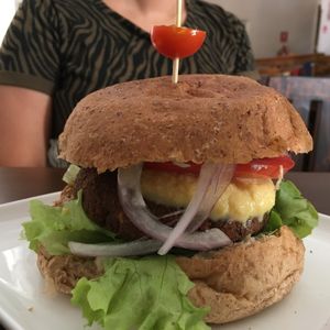 Dubai :) at Katako Veg in Santiago