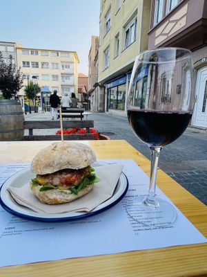 vegan burger at etel&pan in Fisterra