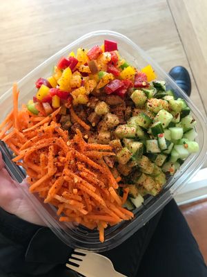 Build your own bowl at Poké Perfect - Prinsengracht in Amsterdam