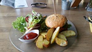 Jackfruit Burger at Safran - BioBistro in Radolfzell
