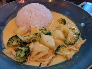 Massamann curry with rice at Kittichai in Wuppertal