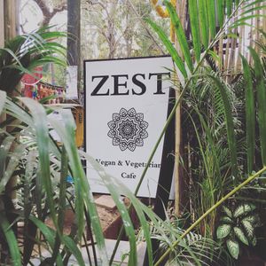 logo Zest at entrance at Zest in Agonda