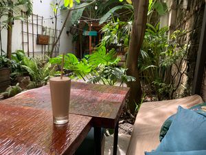 Coco divino smoothie at Mahalo in Panama City