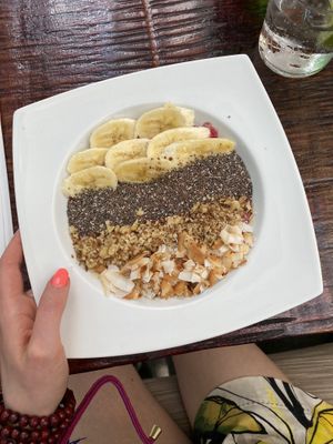 the original power bowl at Mahalo in Panama City