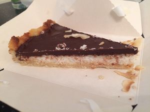 Bounty tart at Green Love in Marseille