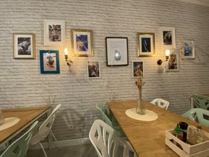 The interior (with Halloween decorations) at Green Love in Marseille