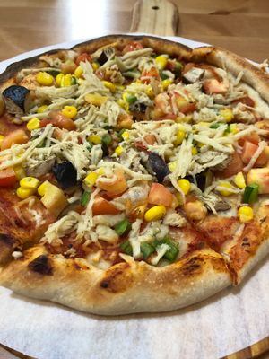 Mixed veg pizza at Farmer's Kitchen in Hualien