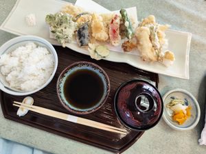 Vegan vegetable tempura set at Yamaichi Bekkan in Miyajima
