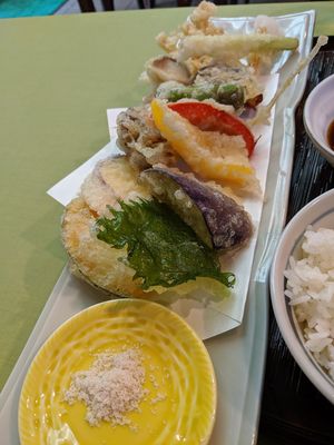 vegetable tempura and salt at Yamaichi Bekkan in Miyajima
