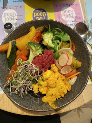 Rainbow bowl at Feel Good in Groningen
