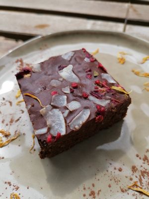 Vegan brownie   at Feel Good in Groningen