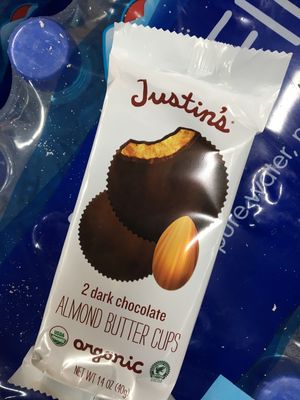 Vegan junk food. I'm always using my veganism to help me AVOID junk, but these are so darn good. :-) at Sol Foods Supermarket in Springdale