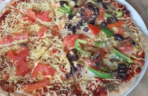 Pizza at Evilion Bistro in Crete