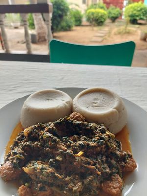Pâte de Maïs + Sauce aux Épinards et Seitan (1.500 F) at Noble Veg in Lome