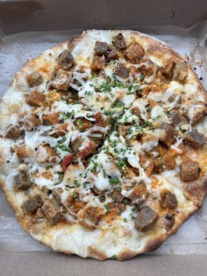 Buffalo chicken apizza at Three Girls Vegan Creamery - Boston in Guilford