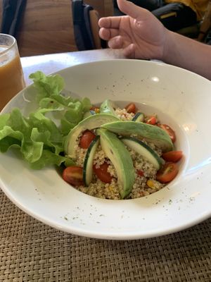 Quinoa salat at El Jardin in Puerto Ayora