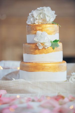 Wedding cake at Crystal Fairytale Events in Athens