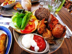 Burger ❤ at Michelangelo Cafe in Tel Aviv