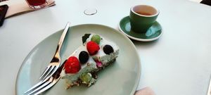 Spirulina lemon raw cake at Glow in Luxembourg City