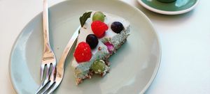 Spirulina lemon raw cake at Glow in Luxembourg City