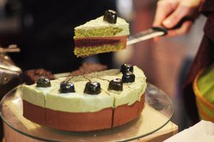 Avangard mint cake called "Meow" at Sereda in Kyiv