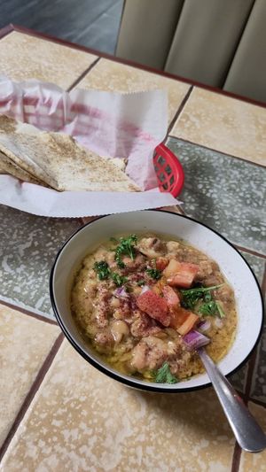 Foule at Cedars Grill in St Petersburg