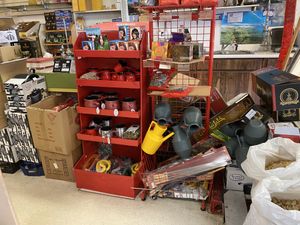 Cedar Market in same strip mall  at Cedars Grill in St Petersburg