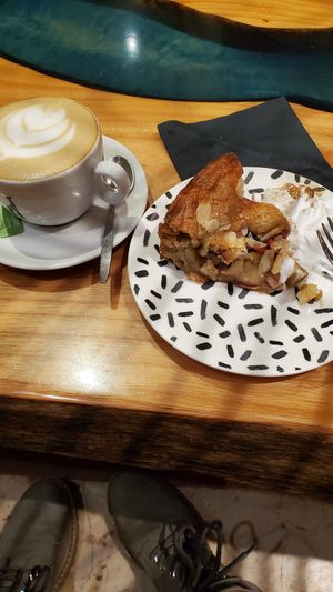 Cappuccino with oat milk and apple pie with whipped cream at I Scream Coffee in Leiden