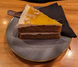 Summer Breeze cake at I Scream Coffee in Leiden