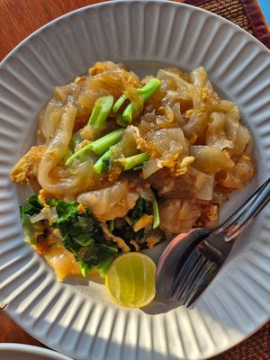 Pad see ew at Naga Cafe & Bar in Koh Chang