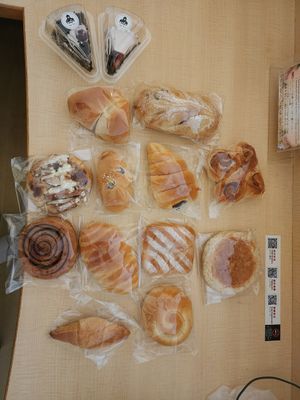 All vegan. Don't need to say more. at HiPizza in Taipei